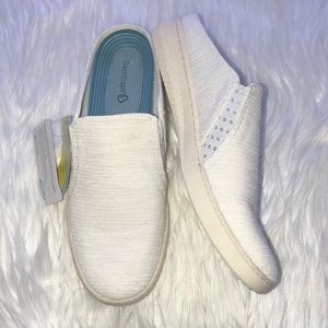 BARETRAPS Yonessa casual backless sneakers NWT